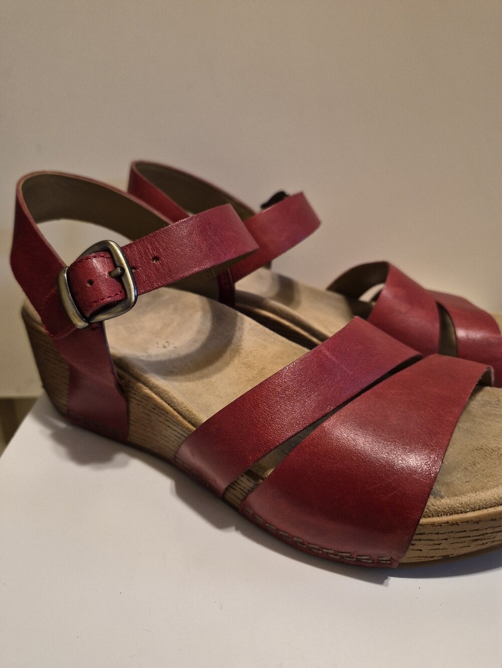 Dansko "Lindsey" Rich Red Leather Strappy Chunky Sandals sz.9/39 Ret.$140 - Picture 5 of 7